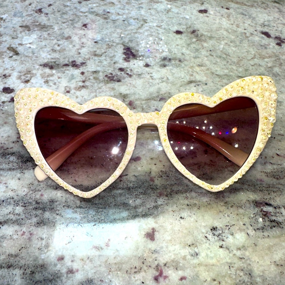 Glitter rhinestone sunnies sunglasses glasses concert festival summer heart